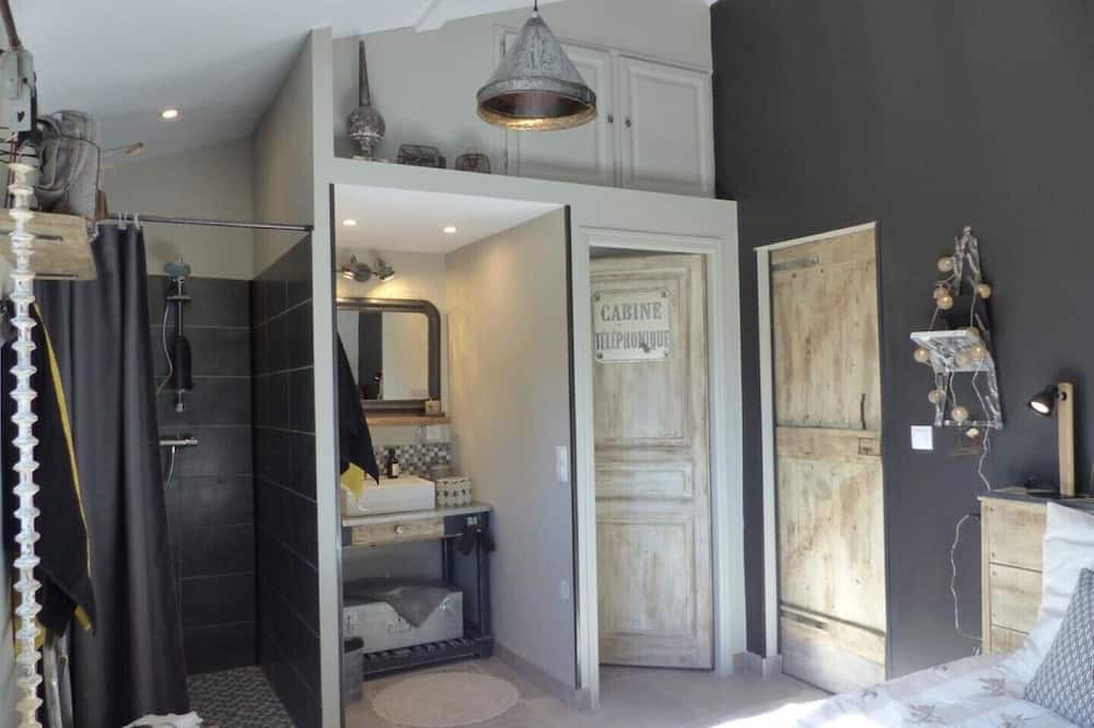 Photo of Bedroom in Puimoisson