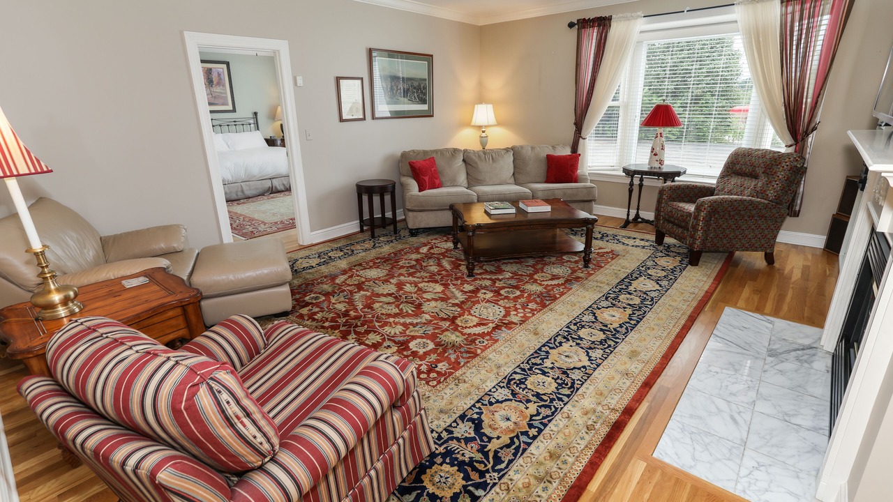 Photo of Bedroom in Plum
