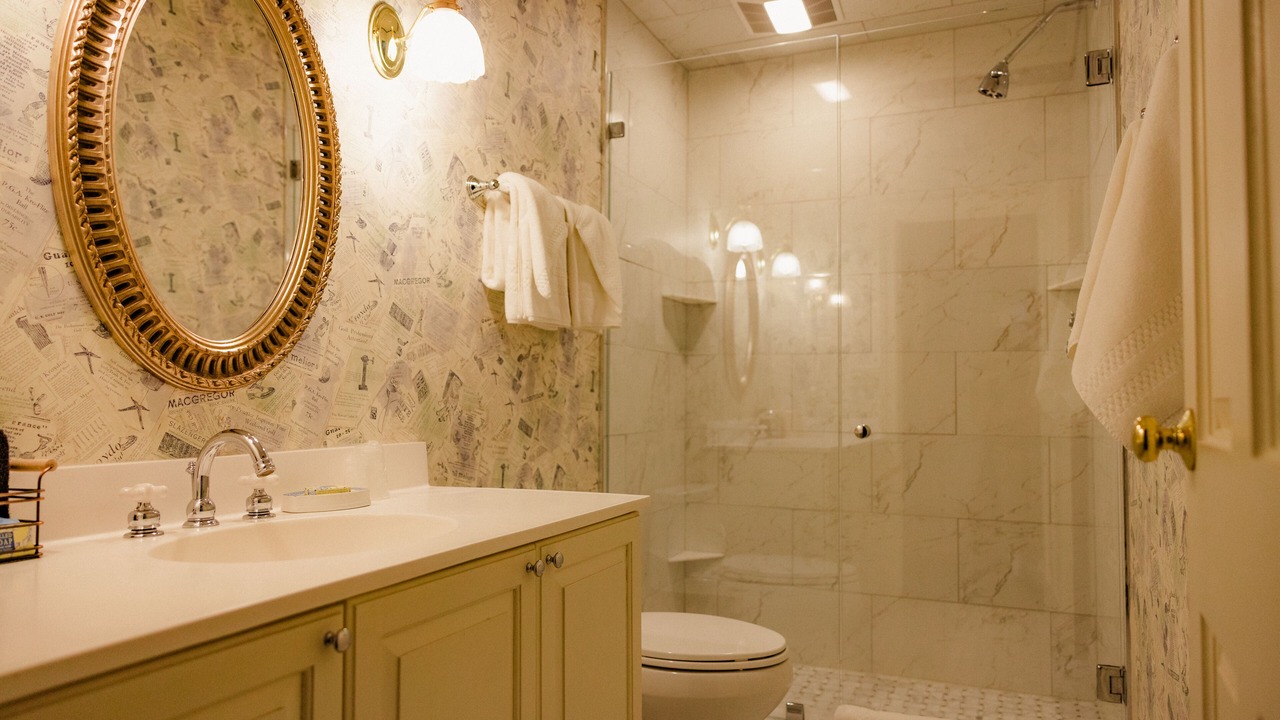 Photo of Bathroom in Plum