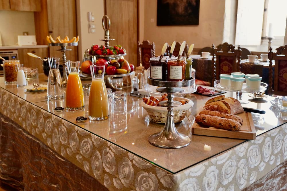 Photo of Others in Lemere