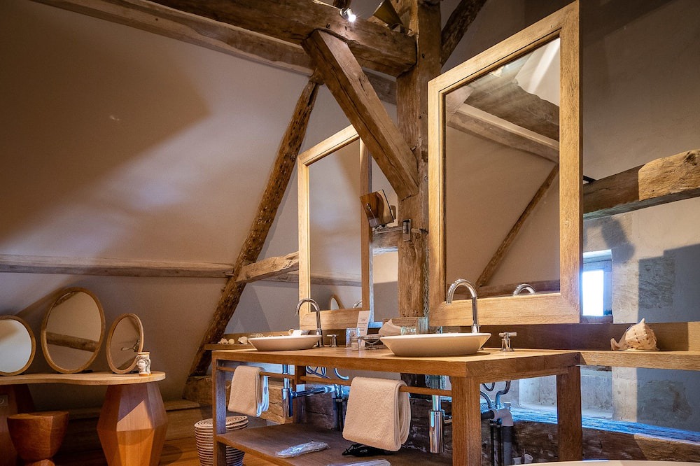 Photo of Bathroom in Lemere