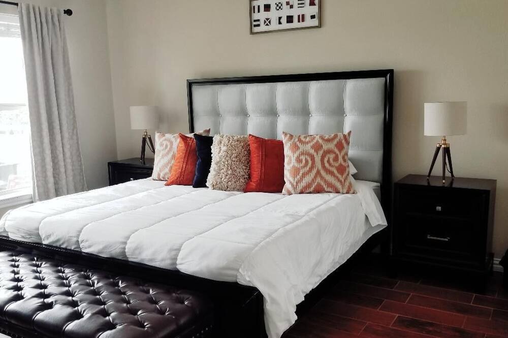Photo of Bedroom in Eureka