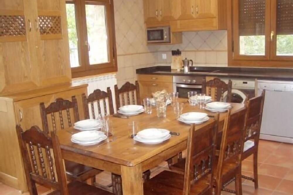 Photo of Kitchen in Garisoain
