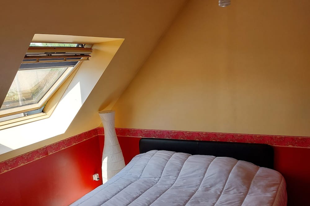 Photo of Bedroom in Aix-en-Issart