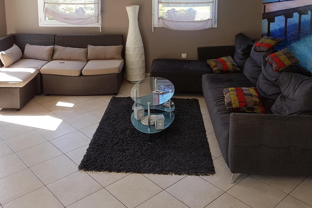 Photo of Livingroom in Aix-en-Issart