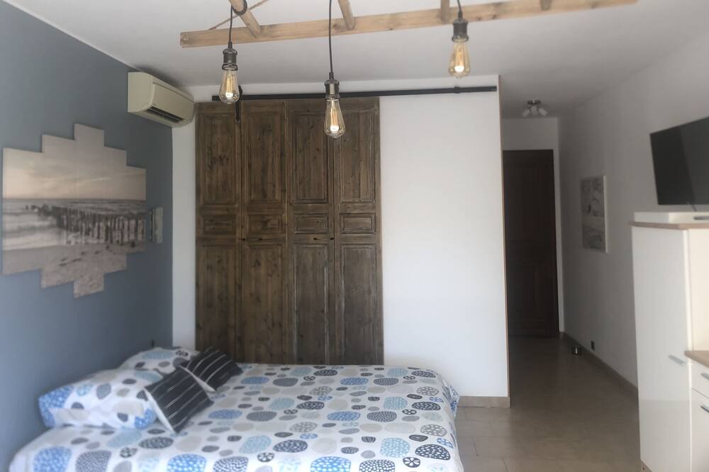 Photo of Bedroom in Villetelle