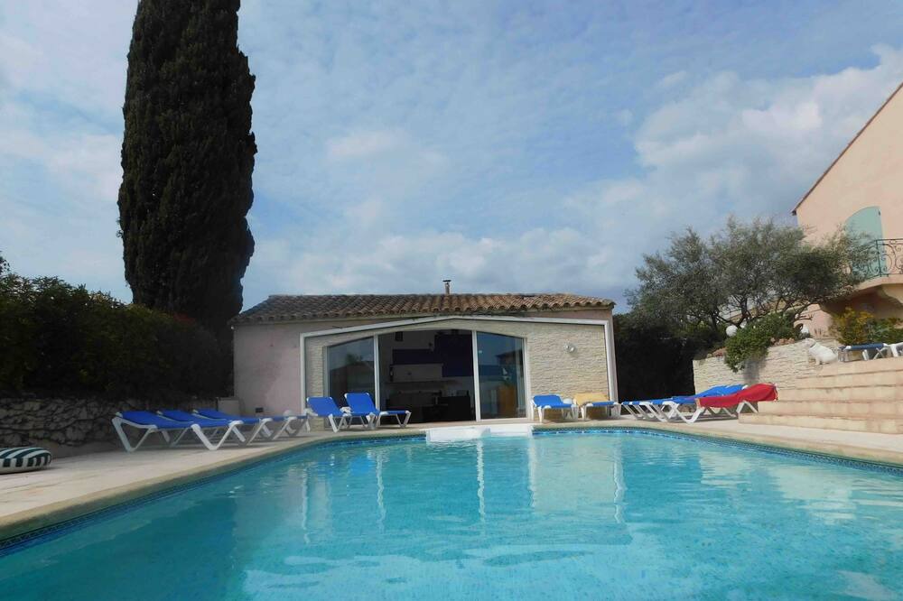 Photo of Outdoor in Villetelle