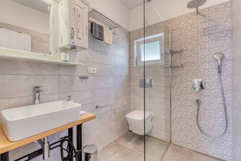 Photo of Bathroom in Hreljin
