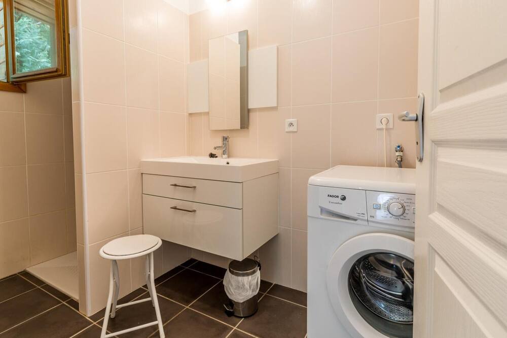 Photo of Bathroom in Lit-et-Mixe