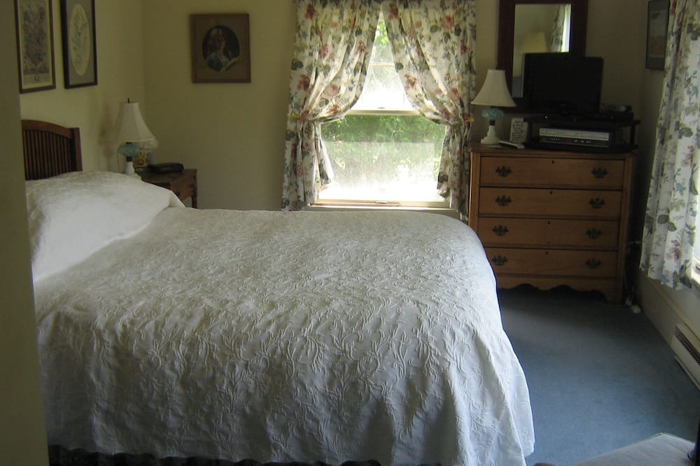Photo of Bedroom in Davis Wharf