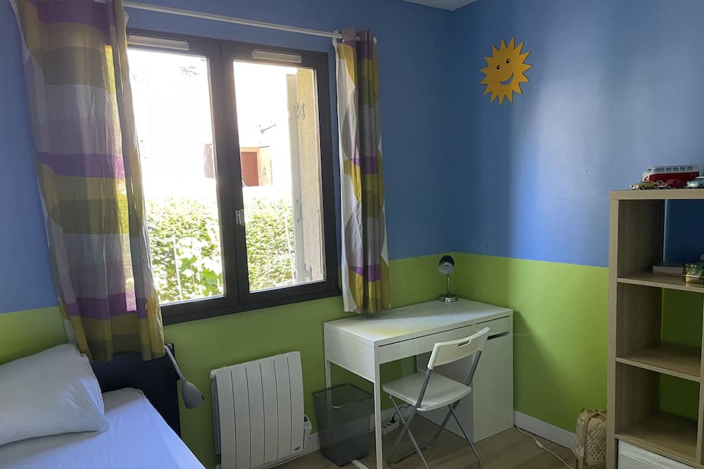 Photo of Bedroom in Crest