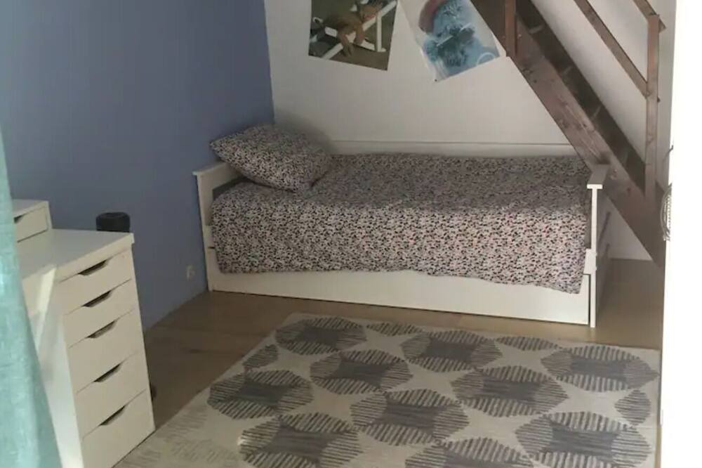 Photo of Bedroom in Crest