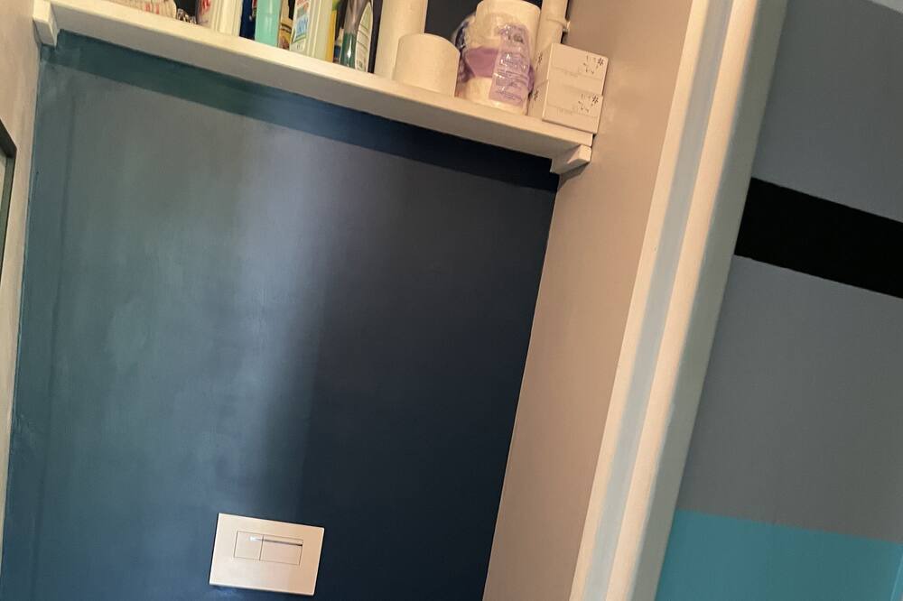 Photo of Bathroom in Crest