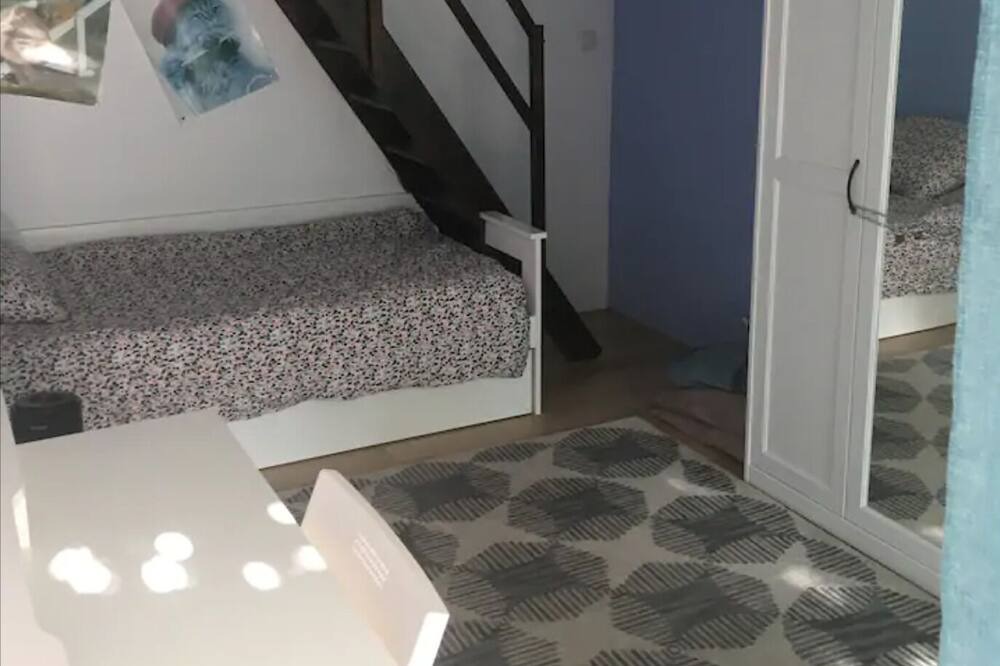 Photo of Others in Crest