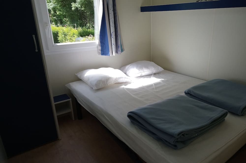 Photo of Bedroom in Rogny-les-Sept-Ecluses