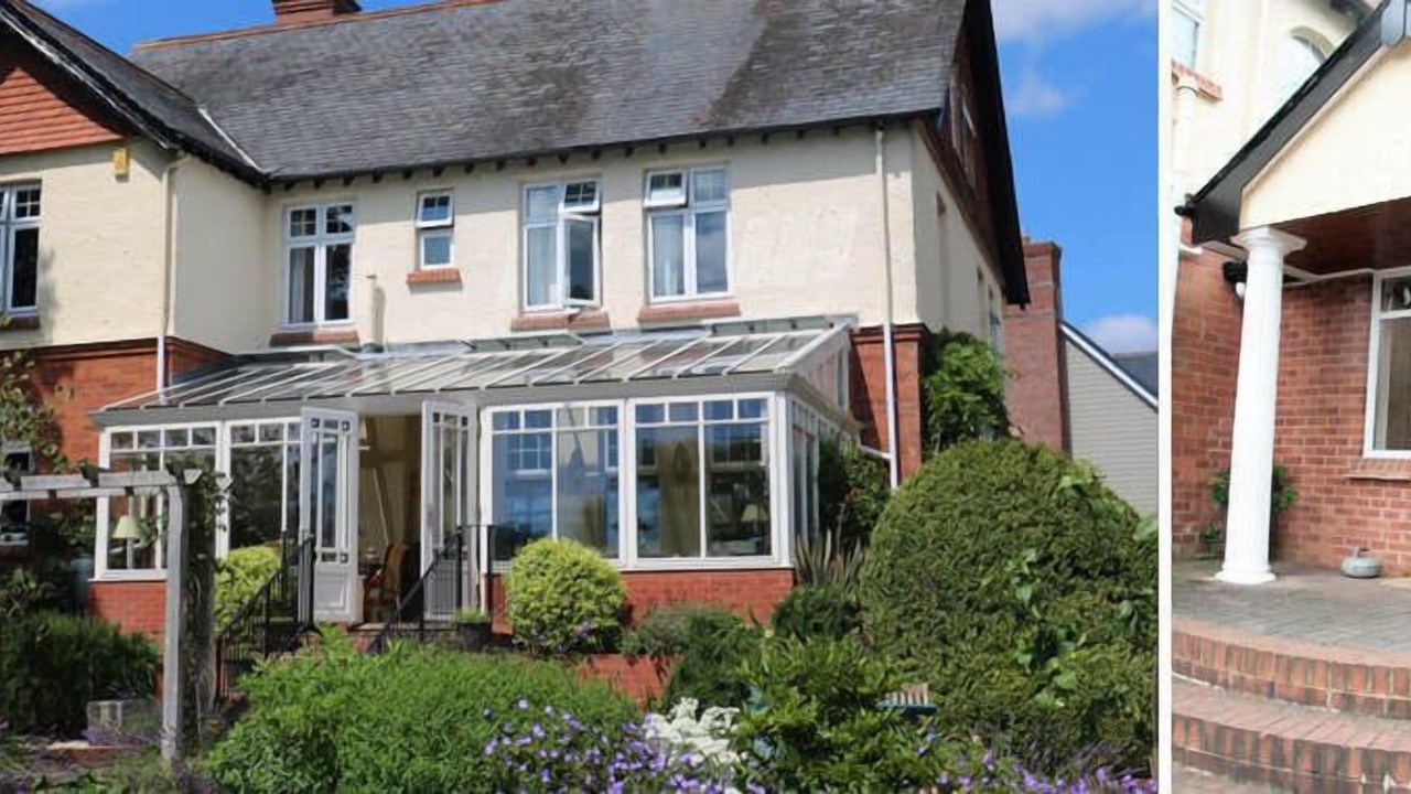 Photo of Buildings in Budleigh Salterton