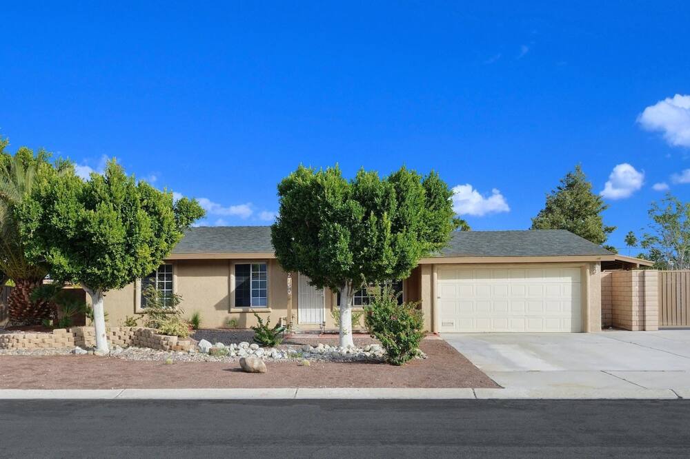 Photo of Outdoor in Desert Park Estates