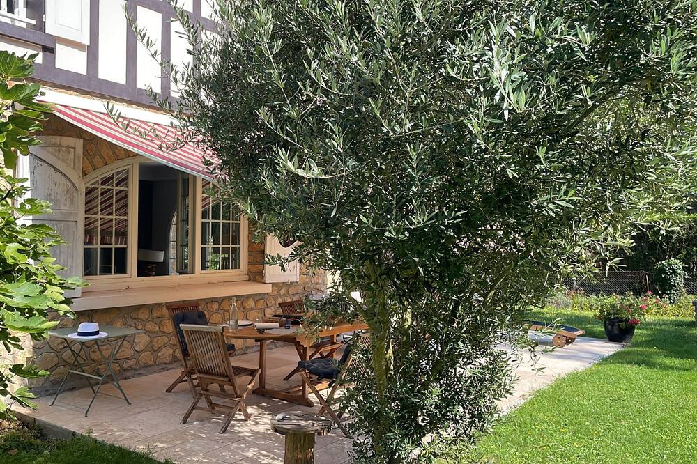 Photo of Outdoor in Le Home