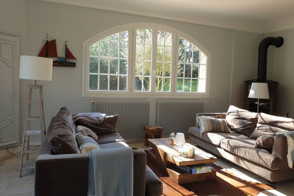 Photo of Livingroom in Le Home