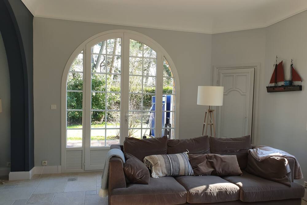 Photo of Livingroom in Le Home