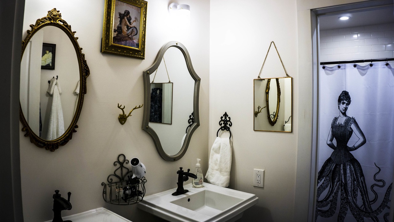 Photo of Bathroom in Albuquerque