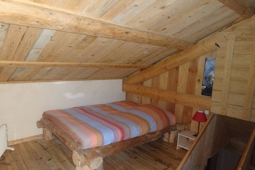 Photo of Bedroom in Bagnols-sur-Ceze