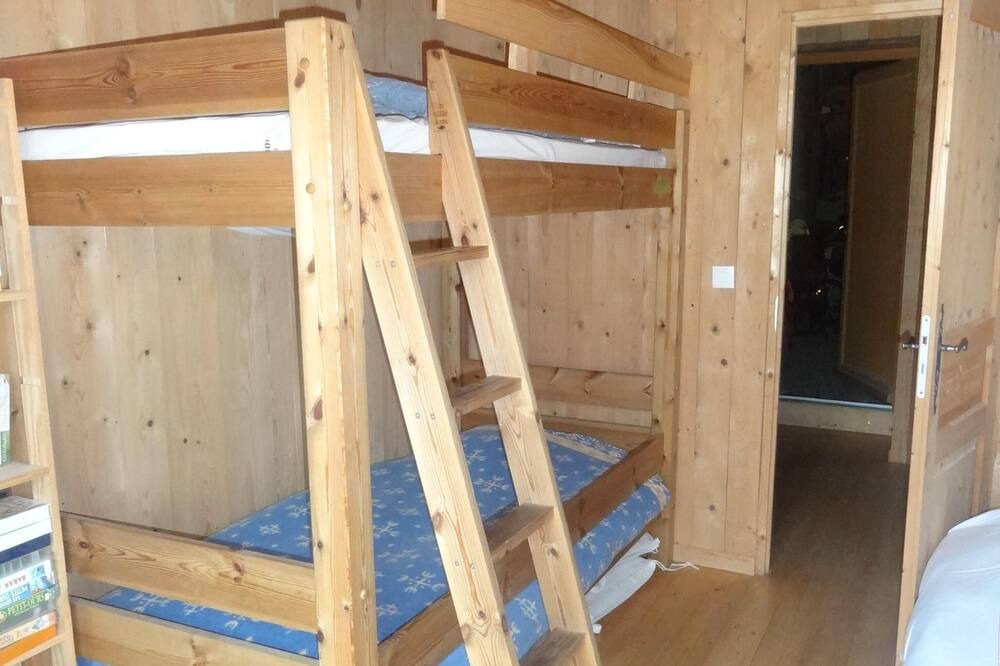 Photo of Bedroom in Bagnols-sur-Ceze