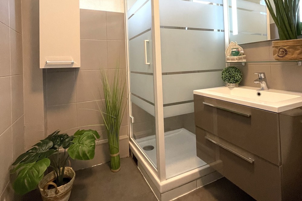 Photo of Bathroom in Bleriot-Plage