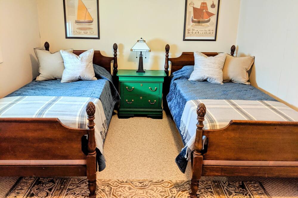 Photo of Bedroom in Town of Scriba