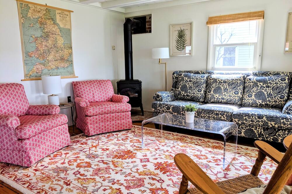 Photo of Livingroom in Town of Scriba