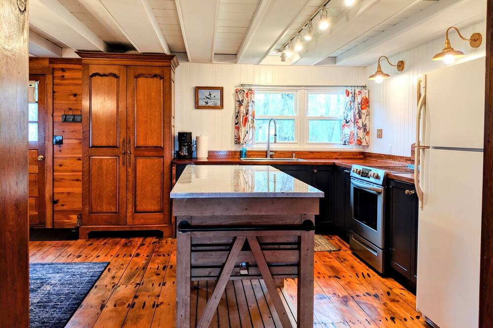 Photo of Kitchen in Town of Scriba