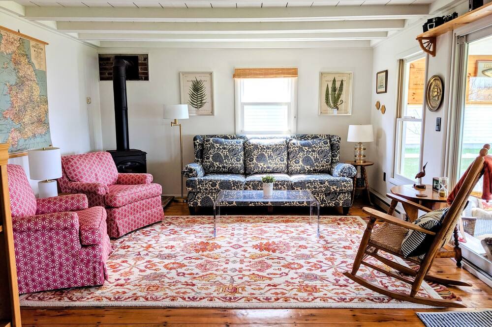 Photo of Livingroom in Town of Scriba