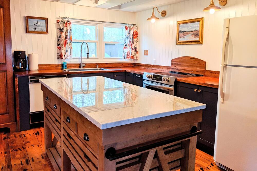 Photo of Kitchen in Town of Scriba