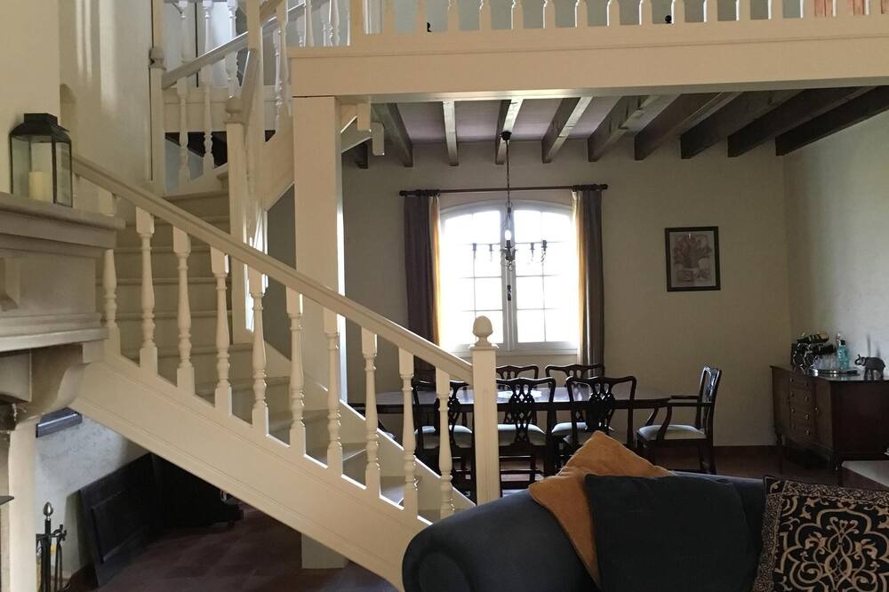 Photo of Bedroom in Oupia