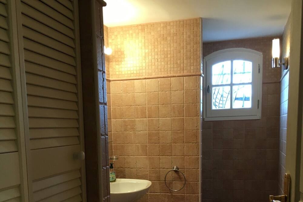 Photo of Others in Oupia