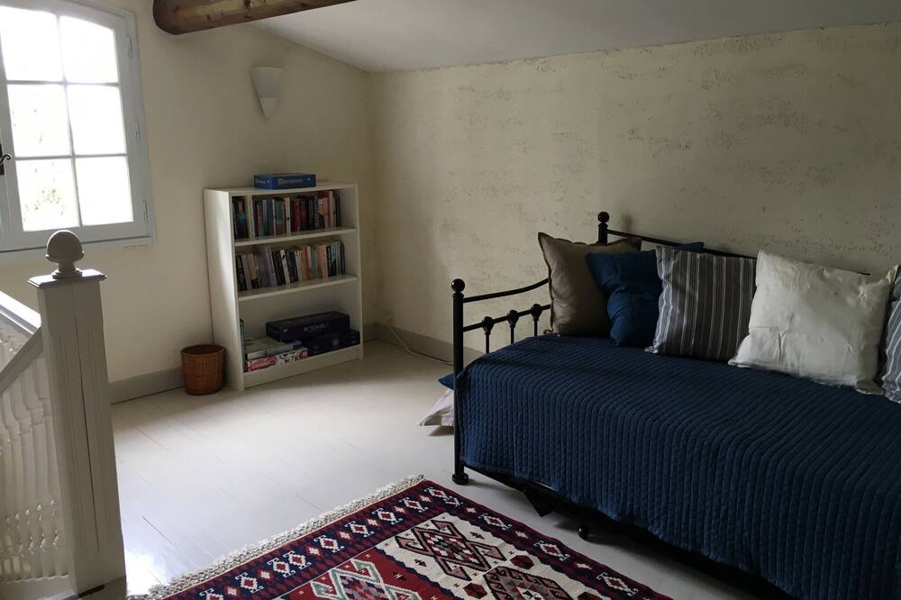 Photo of Others in Oupia