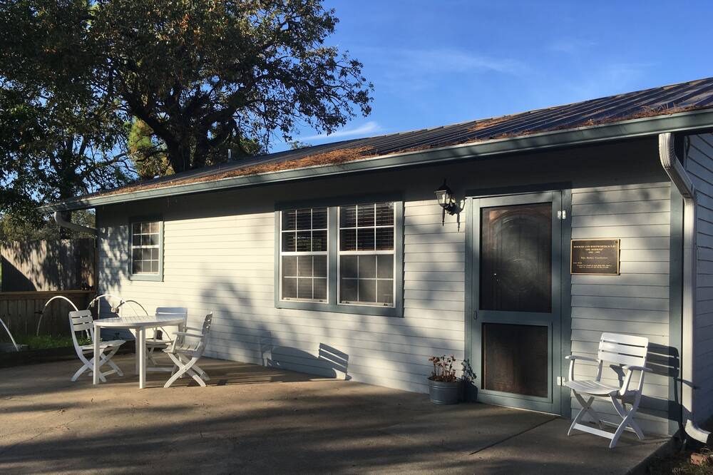 Photo of Others in Bastrop