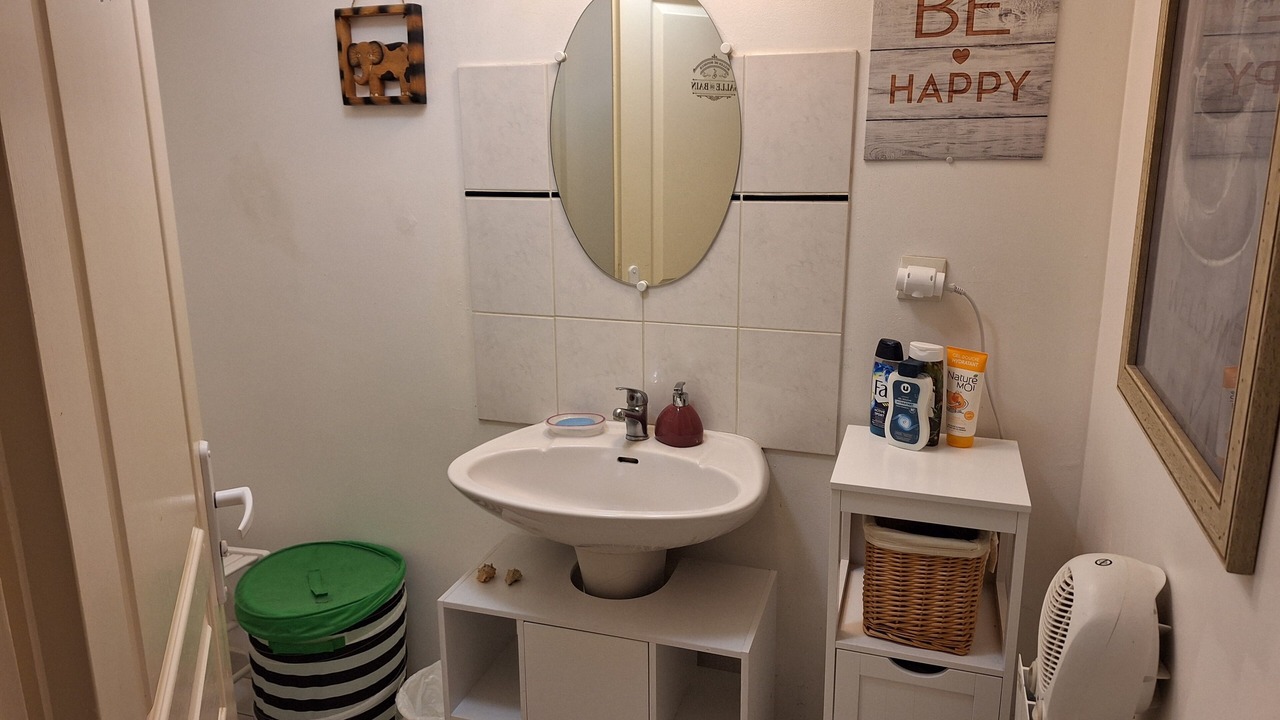 Photo of Bathroom in Landujan
