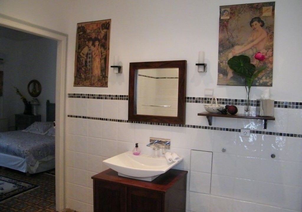 Photo of Bathroom in Caux