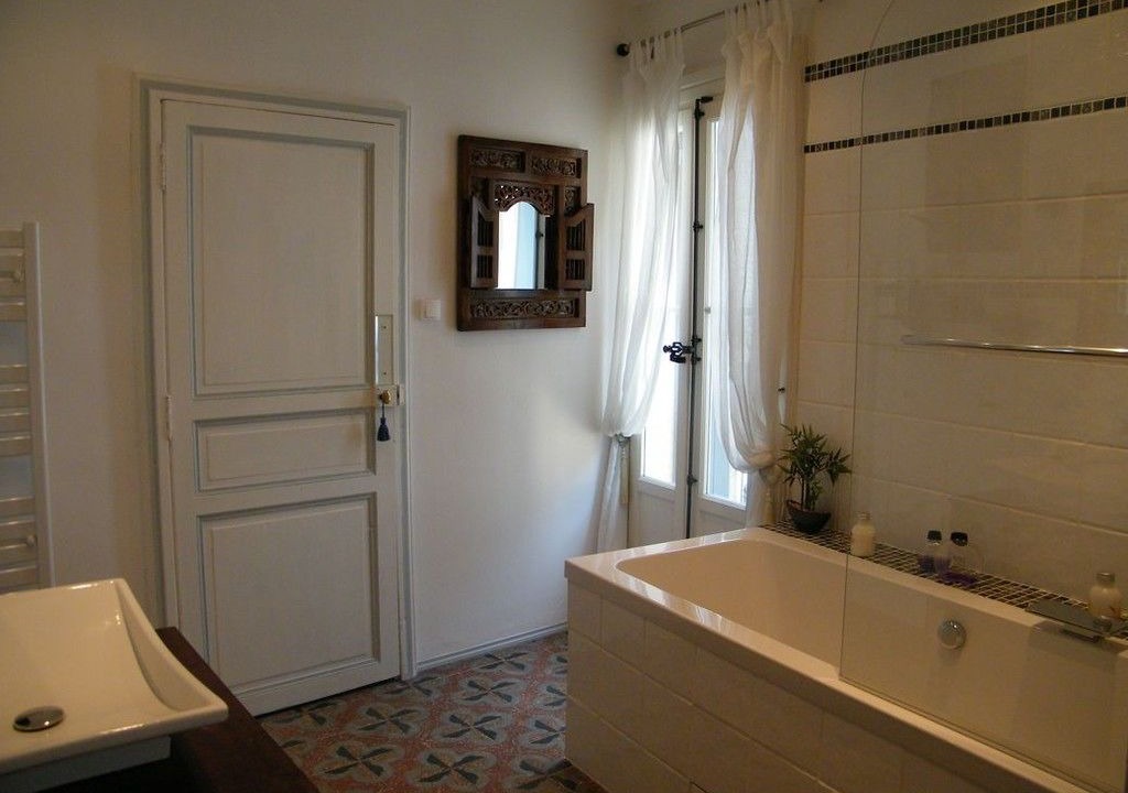Photo of Bathroom in Caux