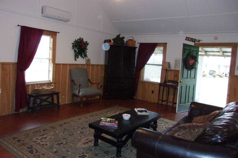 Photo of Livingroom in Sparta