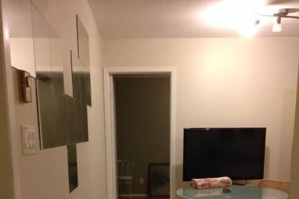 Photo of Bedroom in Ottawa Division