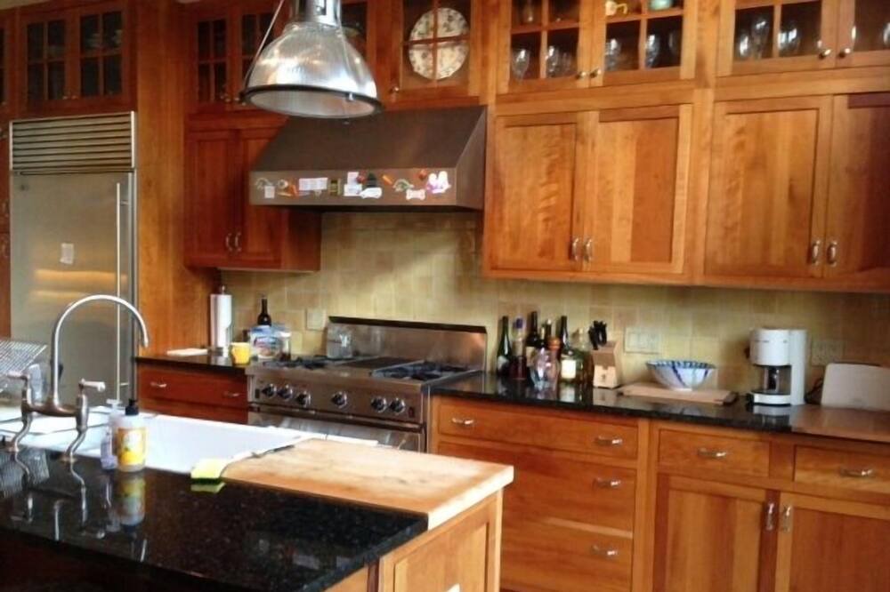 Photo of Others in Carroll Gardens