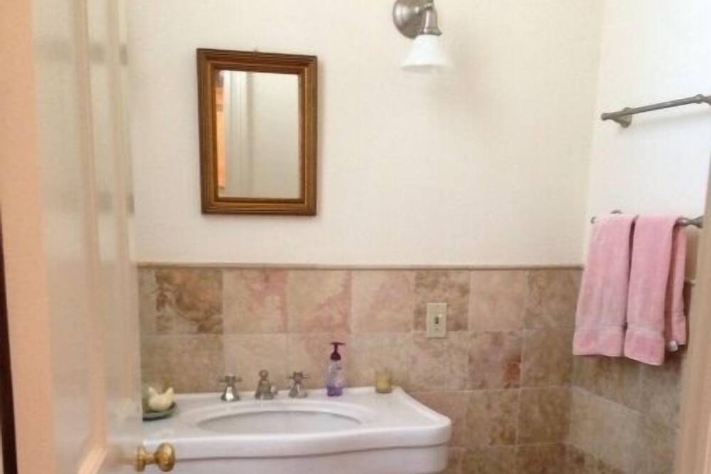 Photo of Others in Carroll Gardens