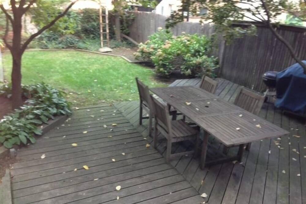 Photo of Outdoor in Carroll Gardens