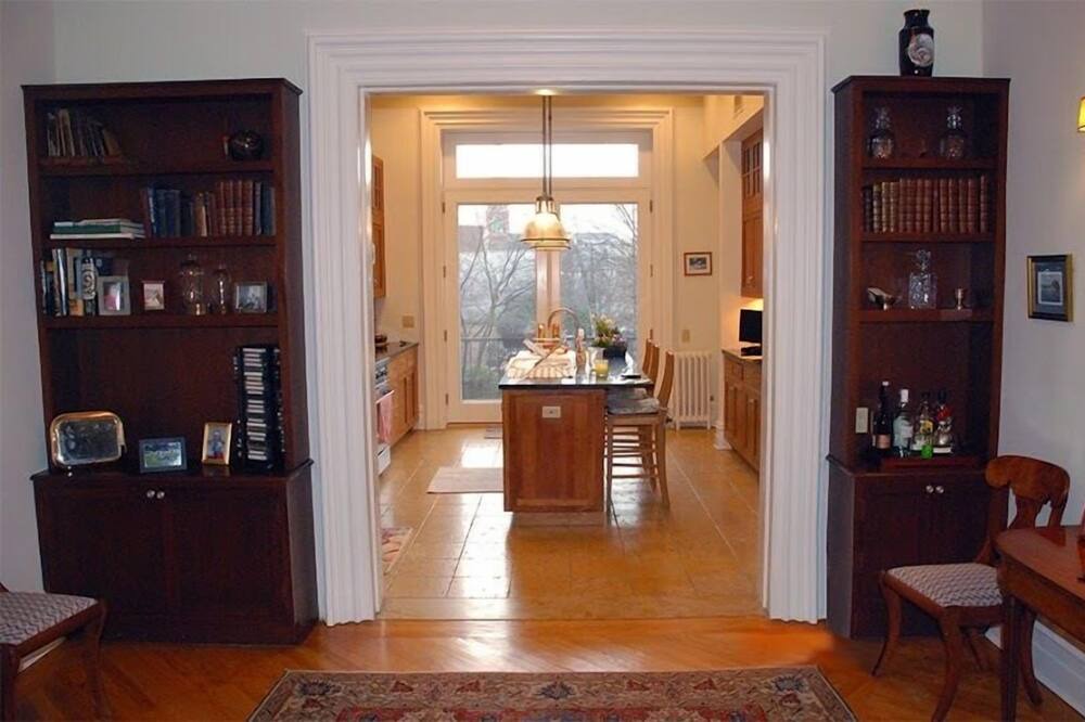 Photo of Livingroom in Carroll Gardens