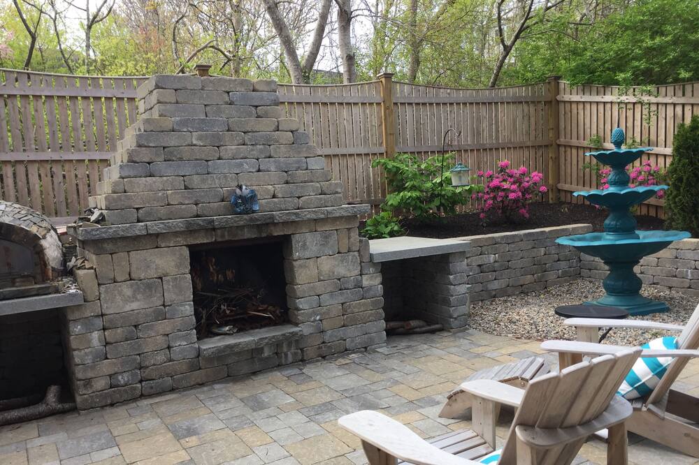 Photo of Outdoor in Cedar Bushes