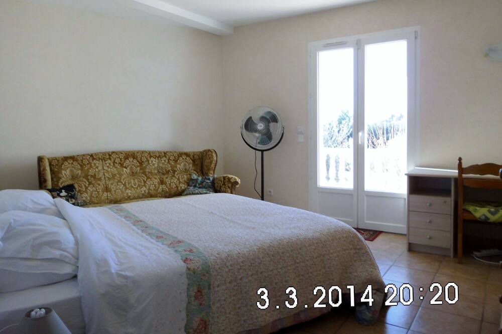 Photo of Bedroom in Saint-Bres
