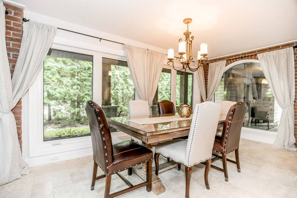 Photo of Kitchen in Oro-Medonte