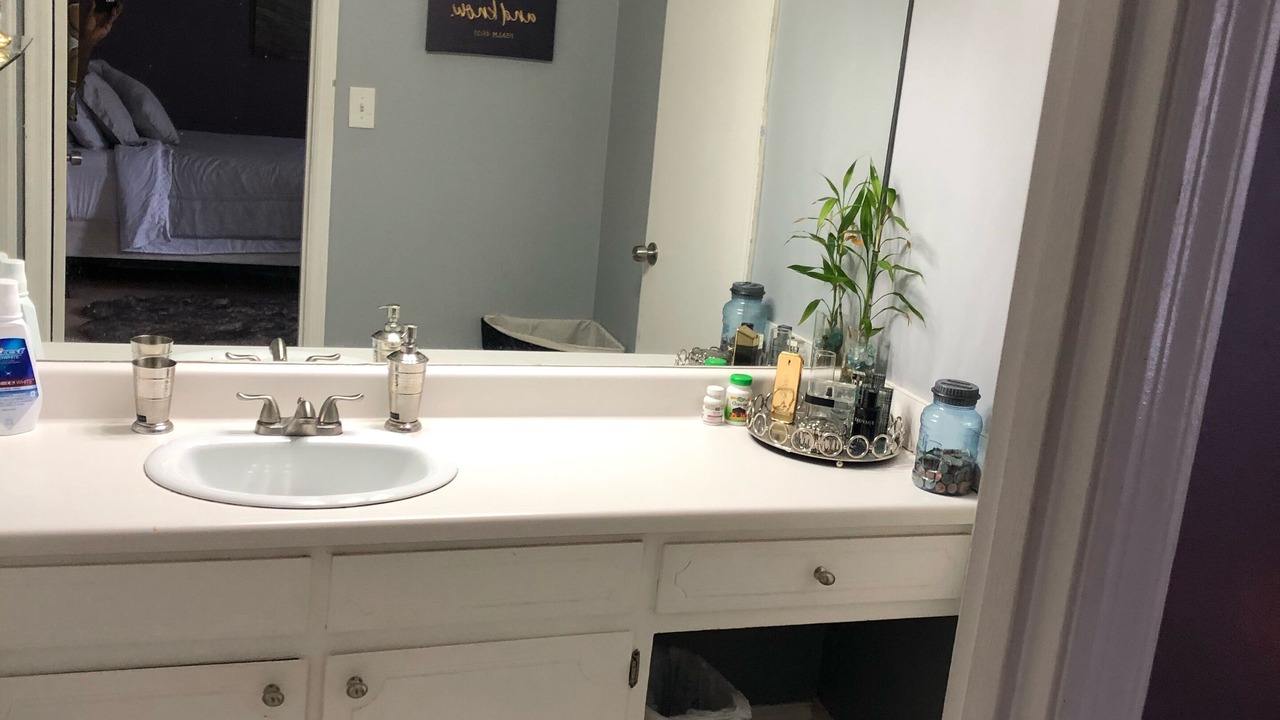 Photo of Others in Leslie Estates